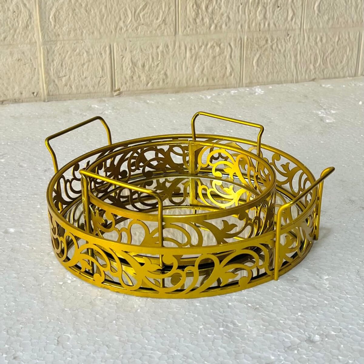 Round Set of 2 Cosmetics & Serving Trays. - Image 7