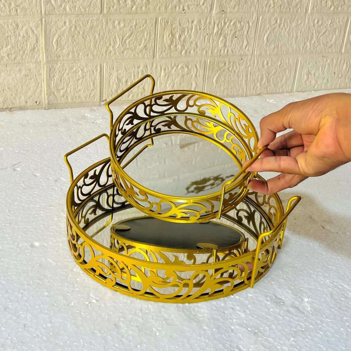 Round Set of 2 Cosmetics & Serving Trays. - Image 6