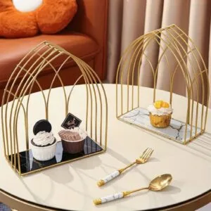 Aiza's Mehrab Shape Cosmetics Cage
